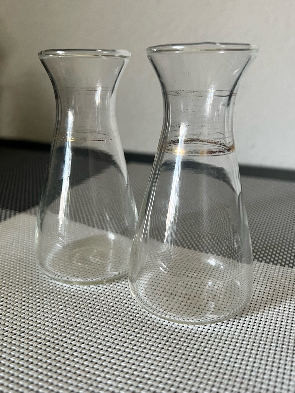 Pyrex Shakers - Picture 3 of 3